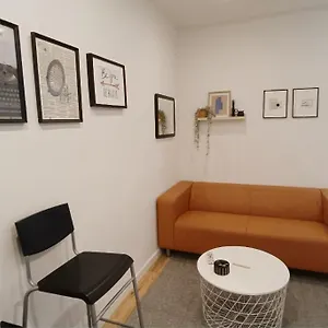 https://new-apartment-beside-barca-stadium-2.topbarcelonahotels.com